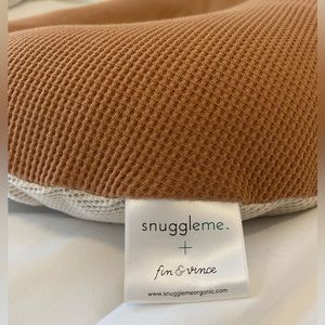 Fin & Vince baby lounger cover